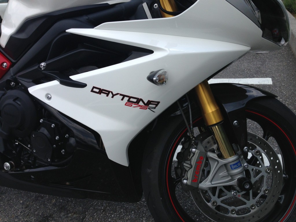 側面に輝くDAYTONA675R